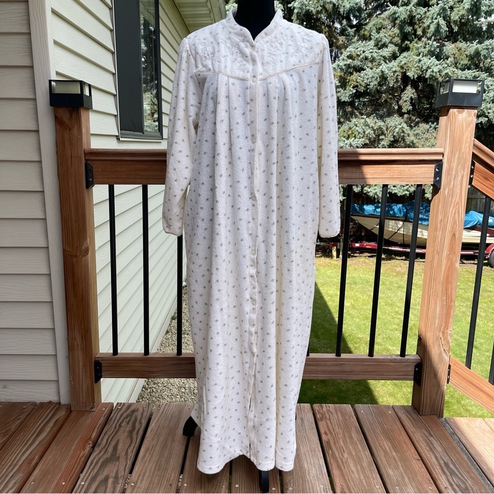 Aria Pale Yellow Floral Bathrobe/Nightgown